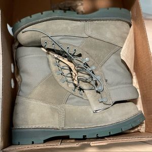 NWT Danner USAF 600G Boots